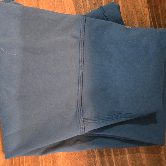 Lululemon women's leggings size 0 - Picture 3 of 3